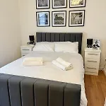 2 Bedroom Apartment Near Glasgow City Centre, Celtic Park And Emirates Arena