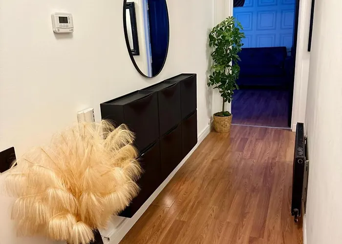 2 Bedroom Apartment Near Glasgow City Centre, Celtic Park And Emirates Arena